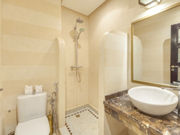 2a7e740f-03b8-42a3-91ad-c4418628be6d