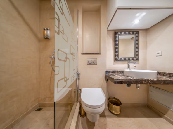 54de2a20-cf7a-4447-b2ba-6a72f365f40d (Grande)