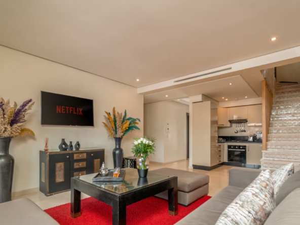 ed966026-05d3-4c89-807f-2c8a813f4ee0 (Grande)