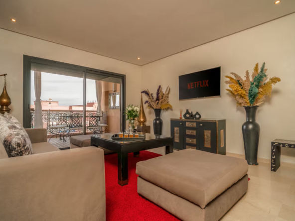 f958c5d4-cc05-40bf-ad02-8ec7963823c4 (Grande)